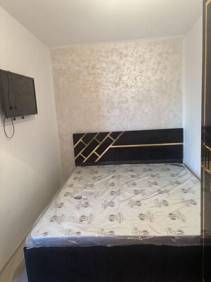 Apartament cu 3 camere semidecomandat în Micro 14