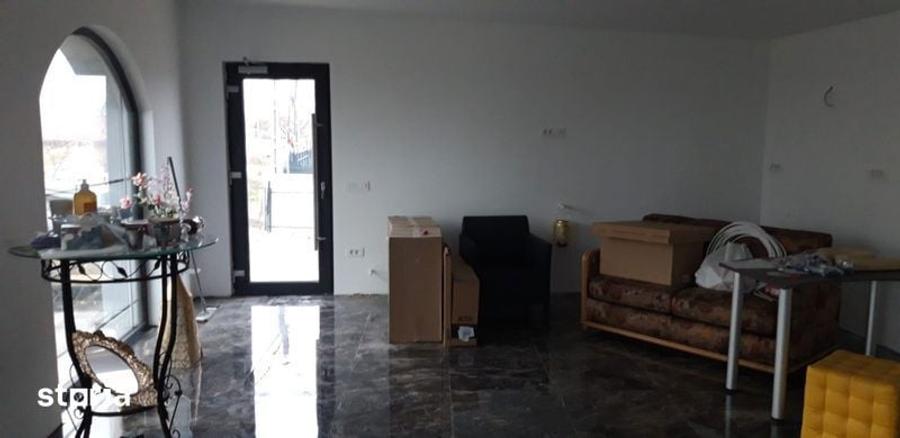 Casă cu 3 camere cu Teren 90 Mp în Rediu