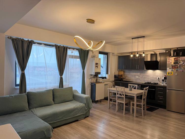 Apartament cu 2 camere decomandat în Central