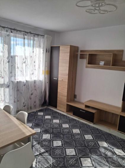 Garsonieră decomandată în Exterior Vest