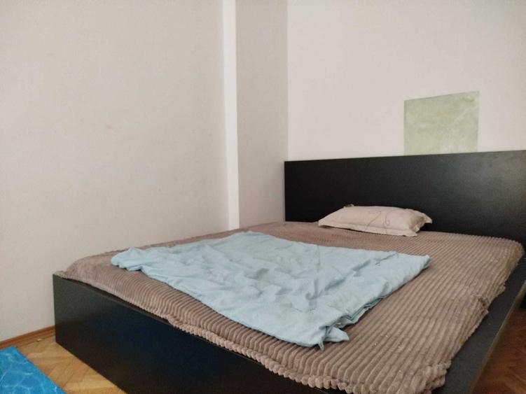 Casă cu 4 camere cu Teren 900 Mp în Central
