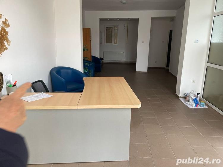 Casă cu 5 camere cu Teren 100 Mp în Central