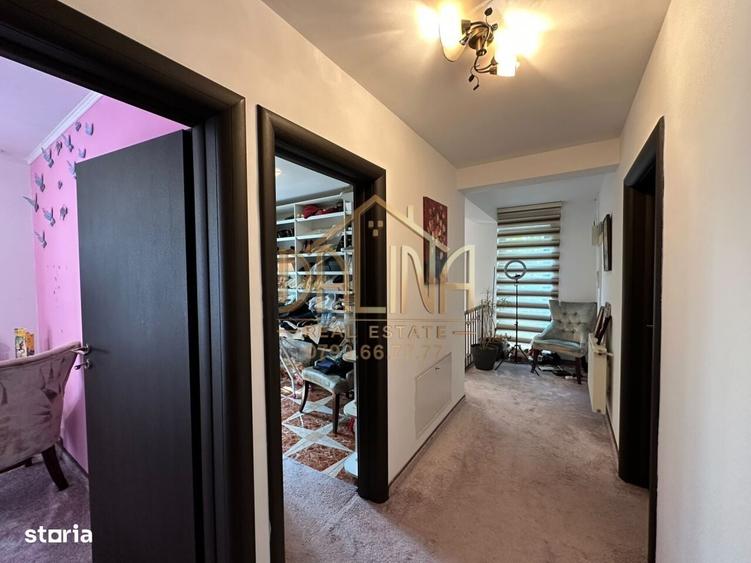 Casă cu 4 camere cu Teren 390 Mp în Central