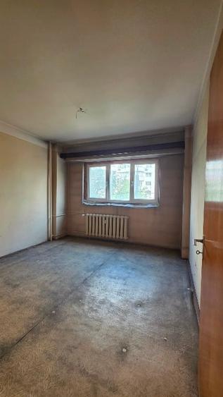 Apartament cu 2 camere decomandat în Titulescu
