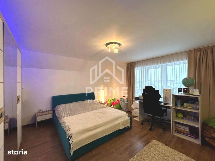 Casă cu 7 camere cu Teren 1004 Mp în Central