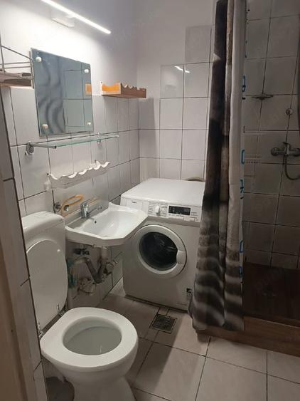 Garsonieră decomandată în Central