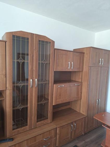 Apartament cu 2 camere decomandat în Romanilor