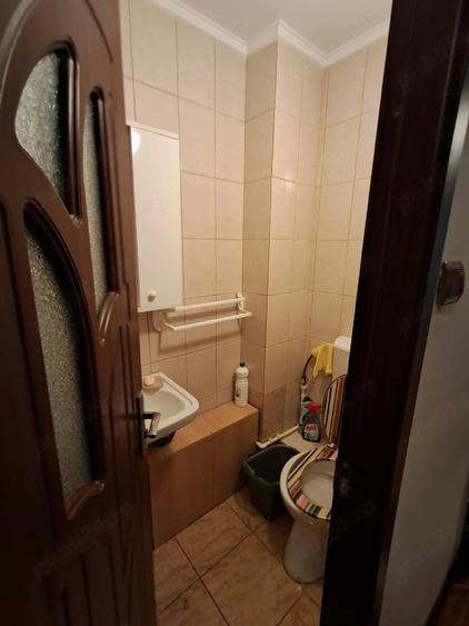 Apartament cu 4 camere decomandat în Micro 21
