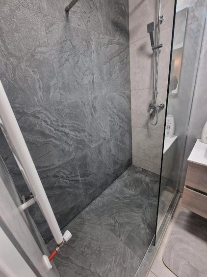 Apartament cu 2 camere decomandat în Tomis Plus