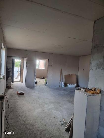 Casă cu 2 camere cu Teren 120 Mp în Sânpaul