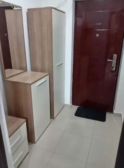 Apartament cu 2 camere decomandat, mobilat în Berceni