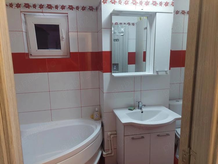 Garsonieră decomandată în Central