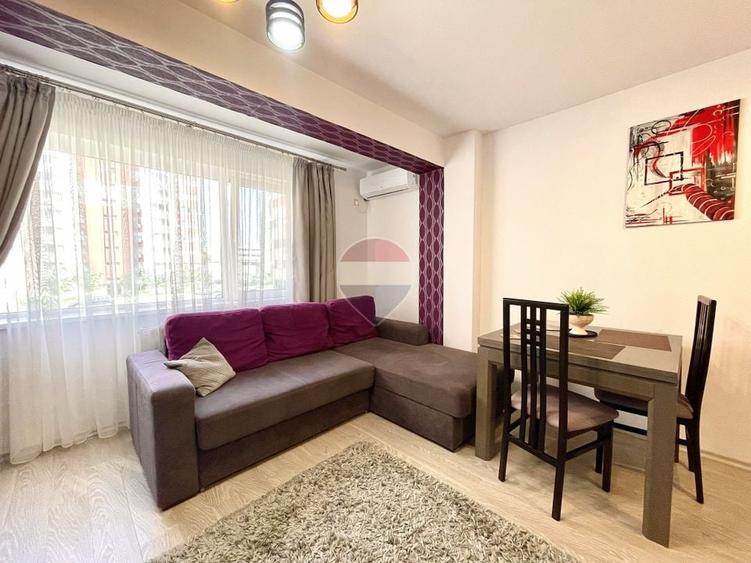 Apartament cu 2 camere decomandat, mobilat în Central
