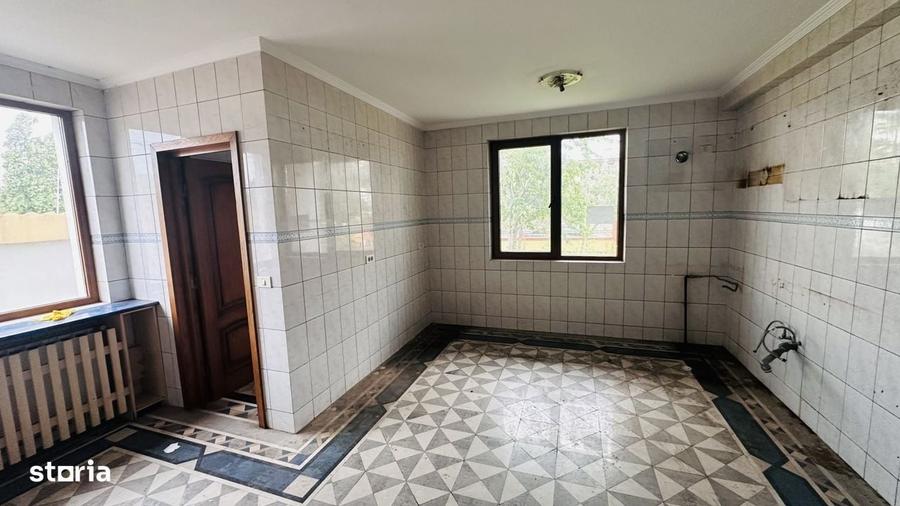Casă cu 4 camere în Buriaș
