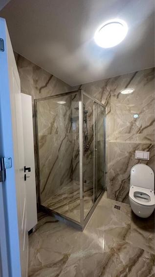 Apartament cu 2 camere semidecomandat în Pietroasa