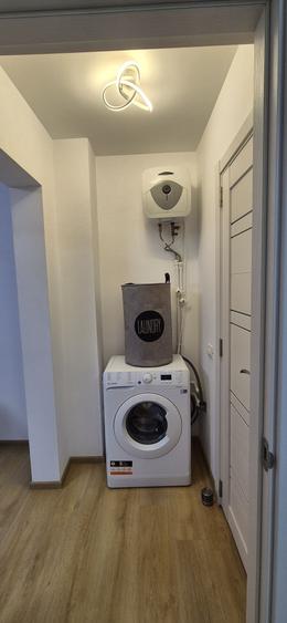 Apartament cu 2 camere semidecomandat în Olteniței