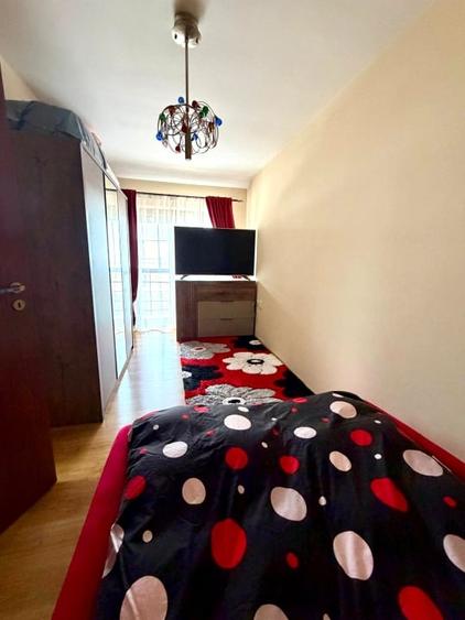 Duplex cu 3 camere cu Canalizare în Micești