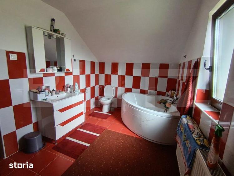 Casă cu 4 camere cu Teren 800 Mp în Central