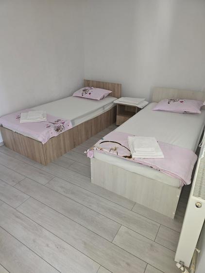 Casă cu 2 camere cu Teren 230 Mp în Central