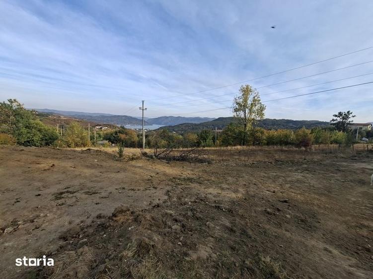Teren de 2566 mp, în Central