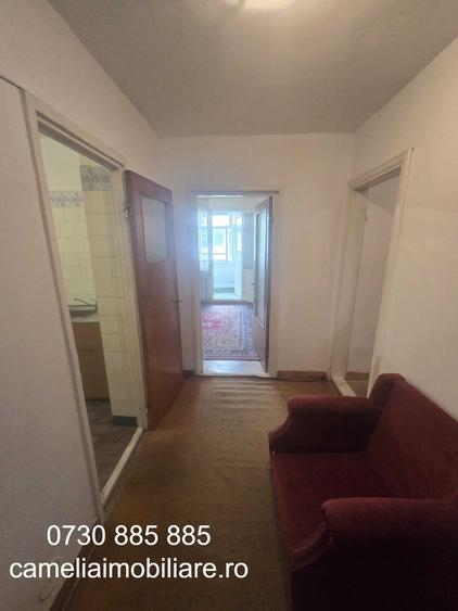 Apartament cu 3 camere decomandat în Păcii