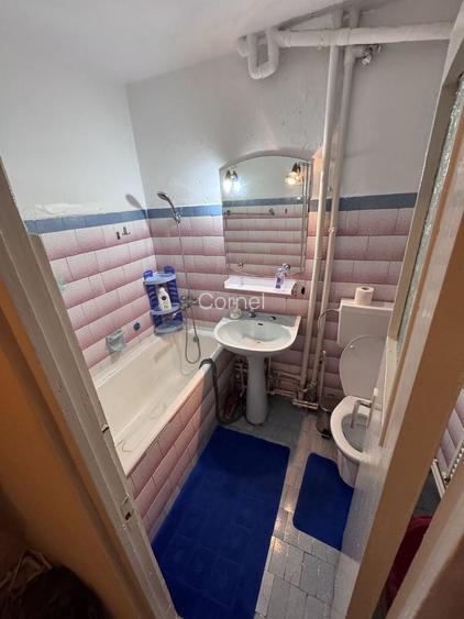 Vand apartament 2 camere conf 1 semidecomandat viziru 1 albina