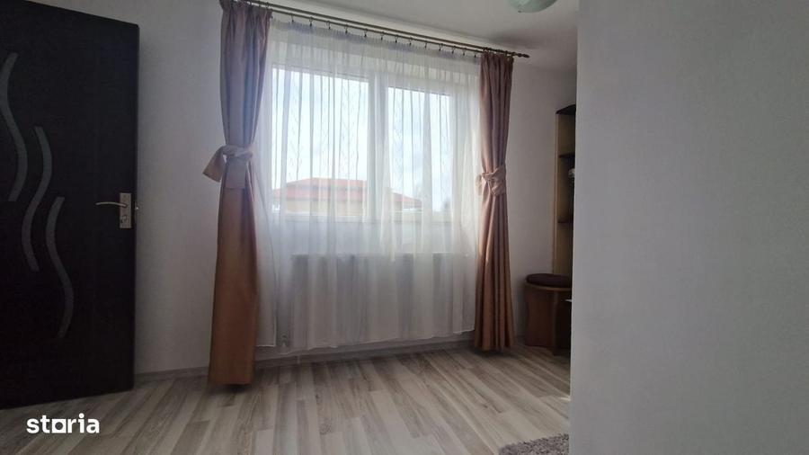 Apartament cu 2 camere în 1 Decembrie