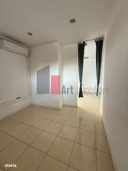 Spațiu comercial, de 241 mp, în 1 Mai