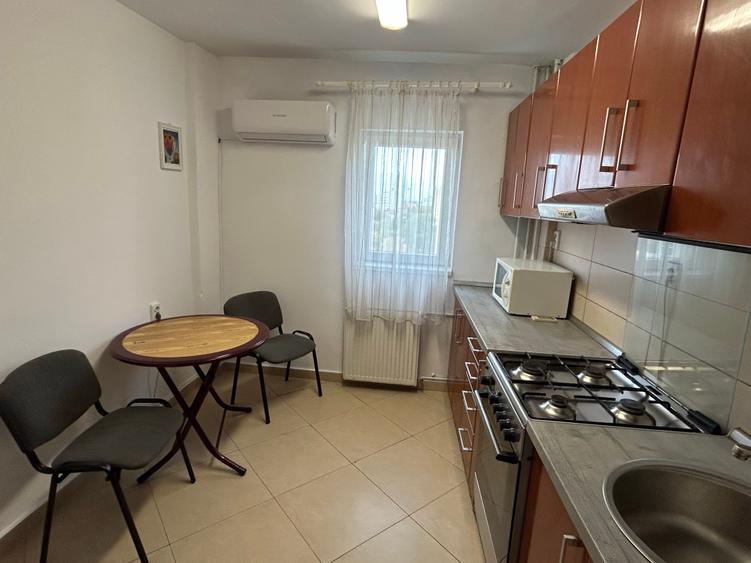 Apartament cu 2 camere decomandat în Gheorghe Lazăr