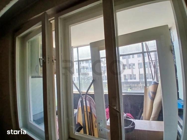 Apartament cu 3 camere decomandat în Central