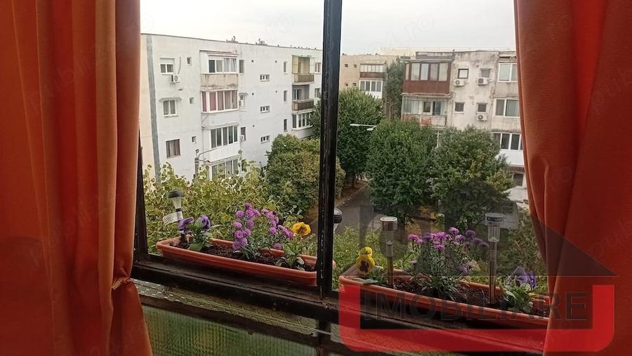 Apartament cu 2 camere semidecomandat în Confecții