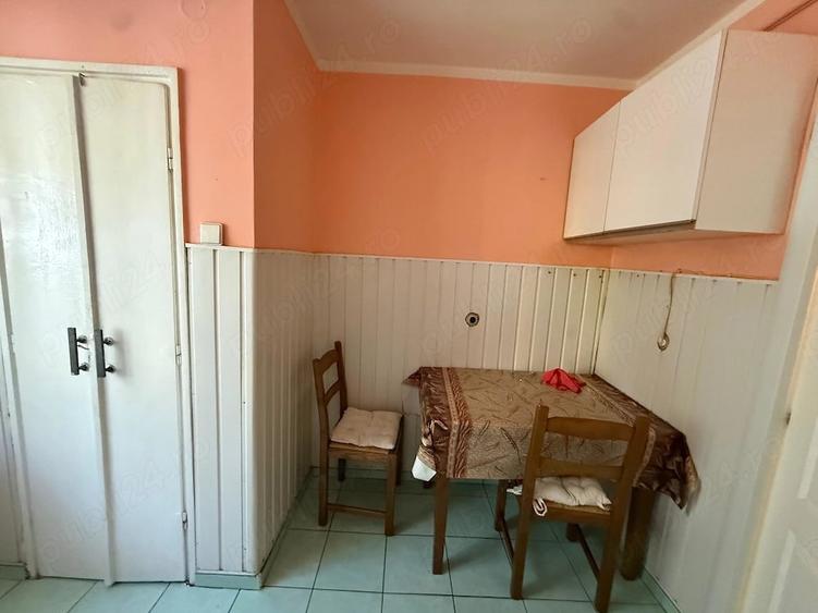 Apartament cu 2 camere decomandat în Exterior Vest