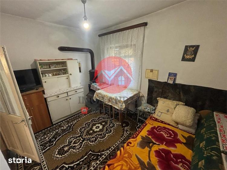 Casă cu 3 camere decomandat cu Teren 355 Mp în Central