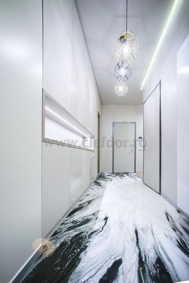 Apartament cu 5 camere decomandat, mobilat în Pipera