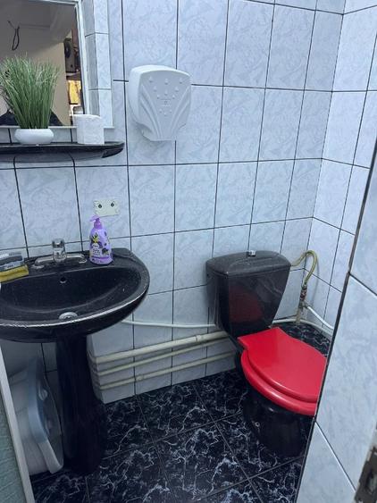 Apartament cu 3 camere decomandat în CET