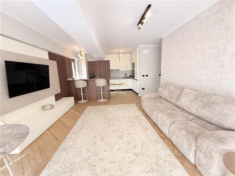 Apartament cu 2 camere decomandat în Herăstrău