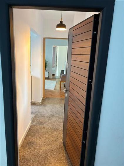 Apartament cu 3 camere semidecomandat în Parcul Circului