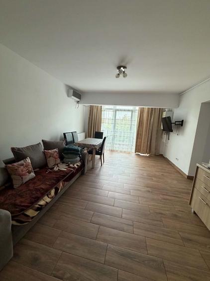 Apartament cu 2 camere decomandat în Exterior Vest