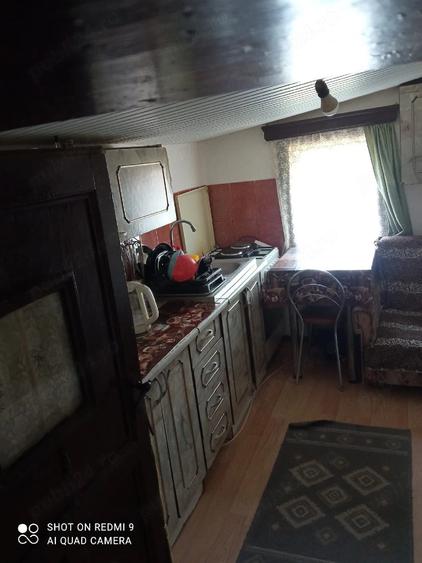 Casa locuibila, renovata, mobilata, rasa, com. Gradistea - 7