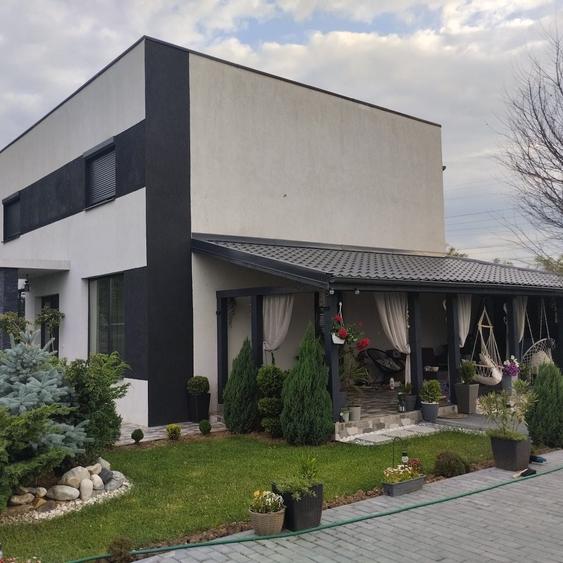 Casă cu 3 camere în Clociov