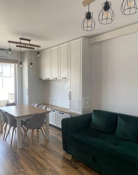 Apartament cu 3 camere semidecomandat, mobilat în Gheorgheni