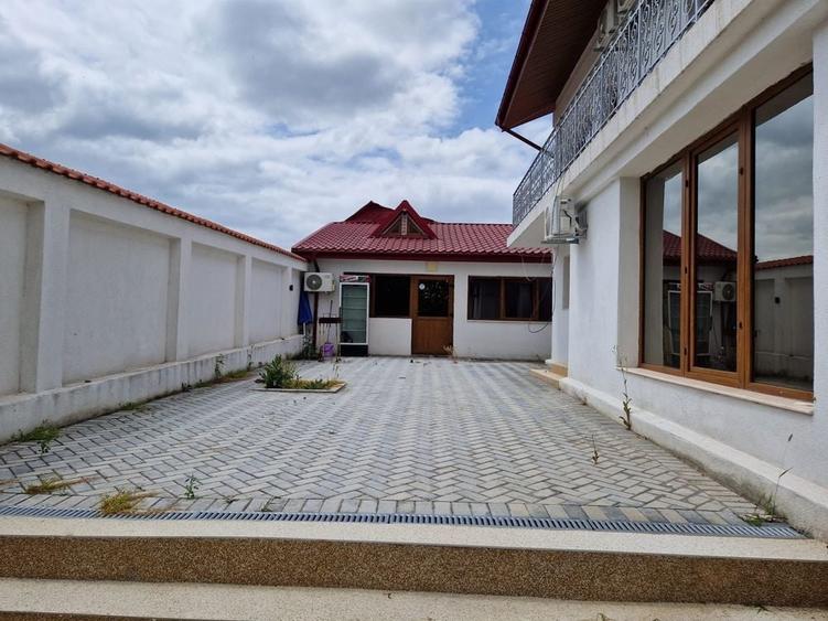 Casă cu 4 camere în Șendreni