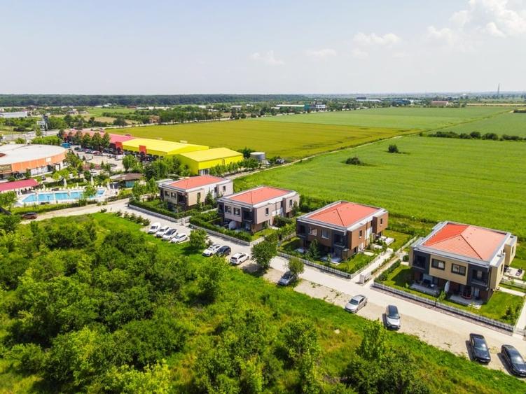 Duplex cu 3 camere cu Canalizare în Snagov