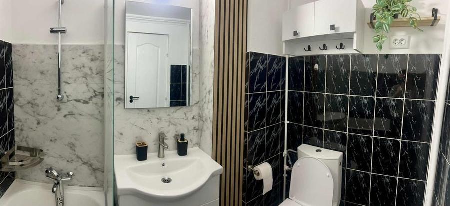 Apartament cu 2 camere decomandat în Tătărași