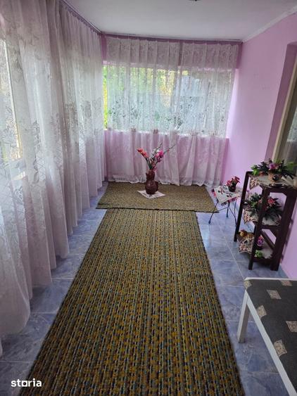 Casă cu 4 camere cu Teren 1100 Mp în Moșteni