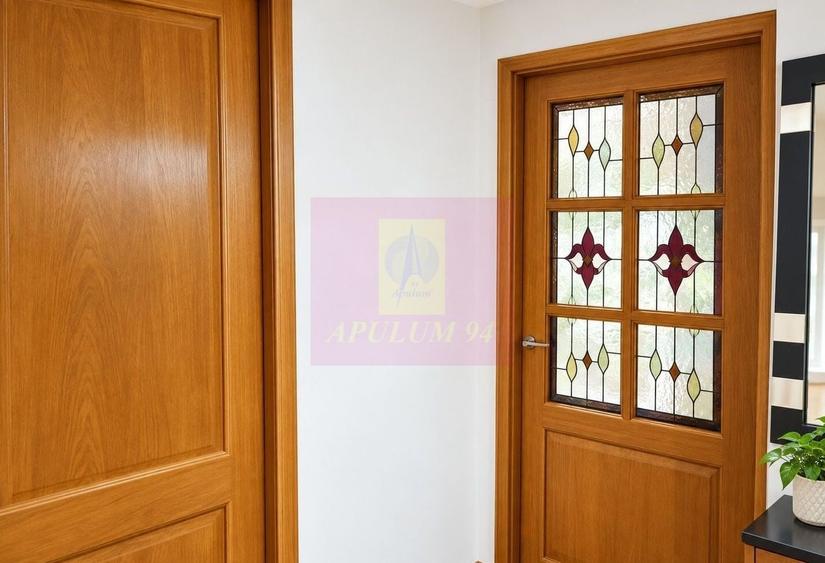 Apartament cu 4 camere decomandat în Decebal