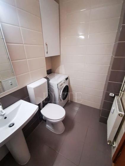 Apartament cu 2 camere semidecomandat, mobilat în Mărăști