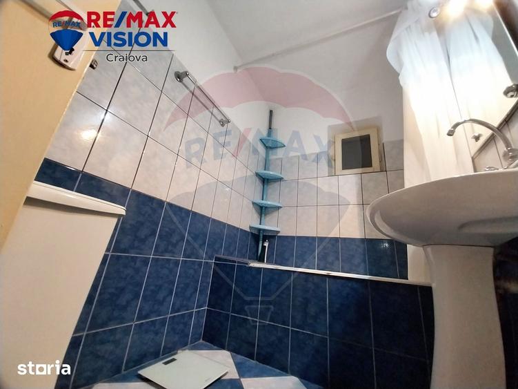 Apartament cu 3 camere decomandat în Valea Rosie