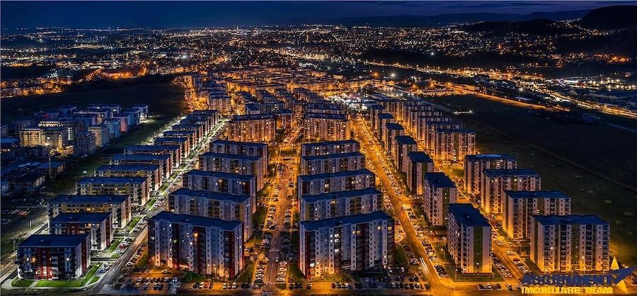 Apartament cu 2 camere decomandat în Avantgarden