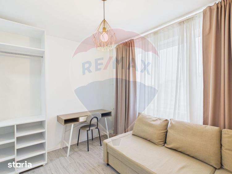 Apartament cu 3 camere în Tei